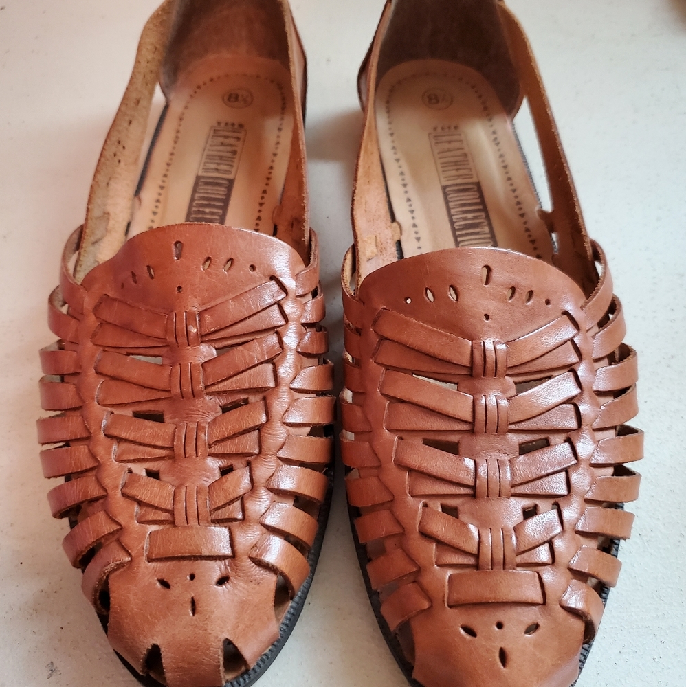 NWOT Huaraches